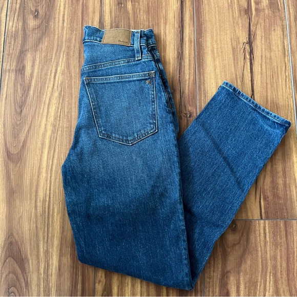 Madewell Perfect Vintage Straight Jean - Picture 2 of 4